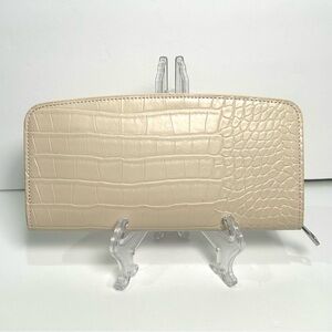 A New Day Cream Faux Leather Croc Embossed Continental Wallet NWOT